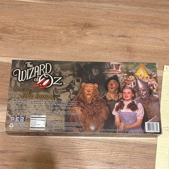 PEZ The Wizard of Oz Collectible Set - Picture 2 of 2